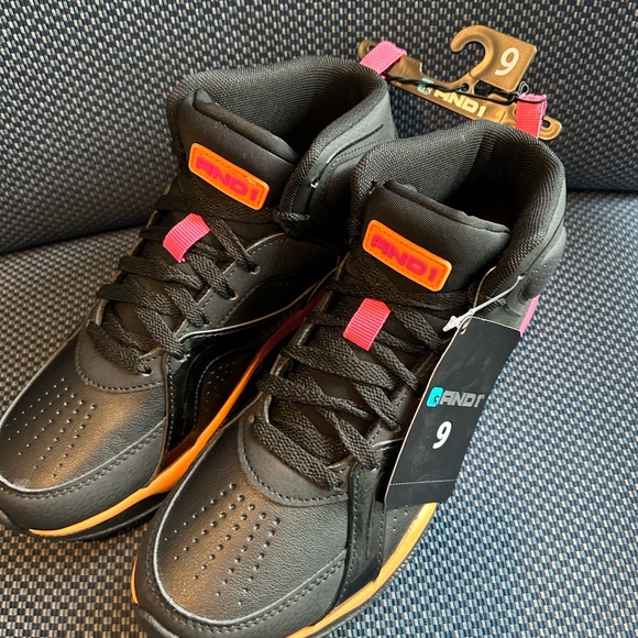 AND1 Kids Black and Pink Sneakers - Picture 1 of 6